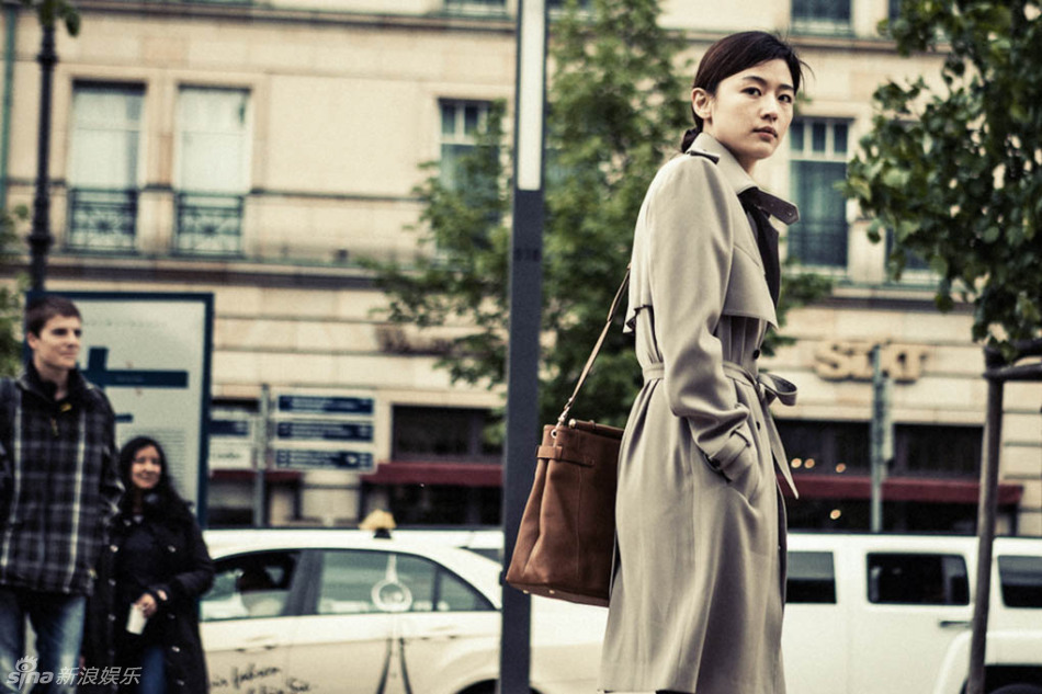 高清图:韩谍战片《柏林》全智贤演美艳女特工_高清图集_新浪网