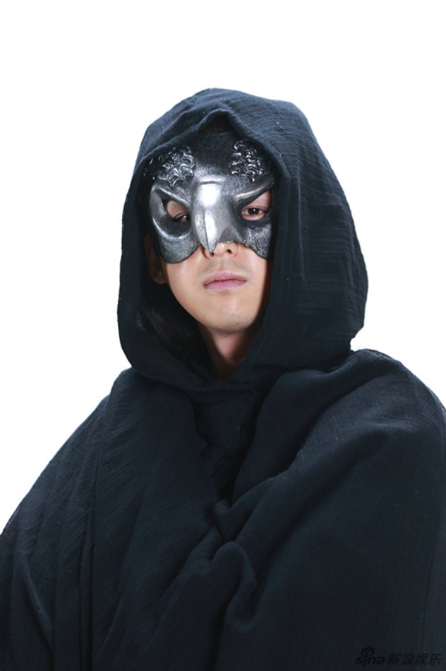 新版《天龙八部》造型照曝光 金起范蒙面侠气逼人