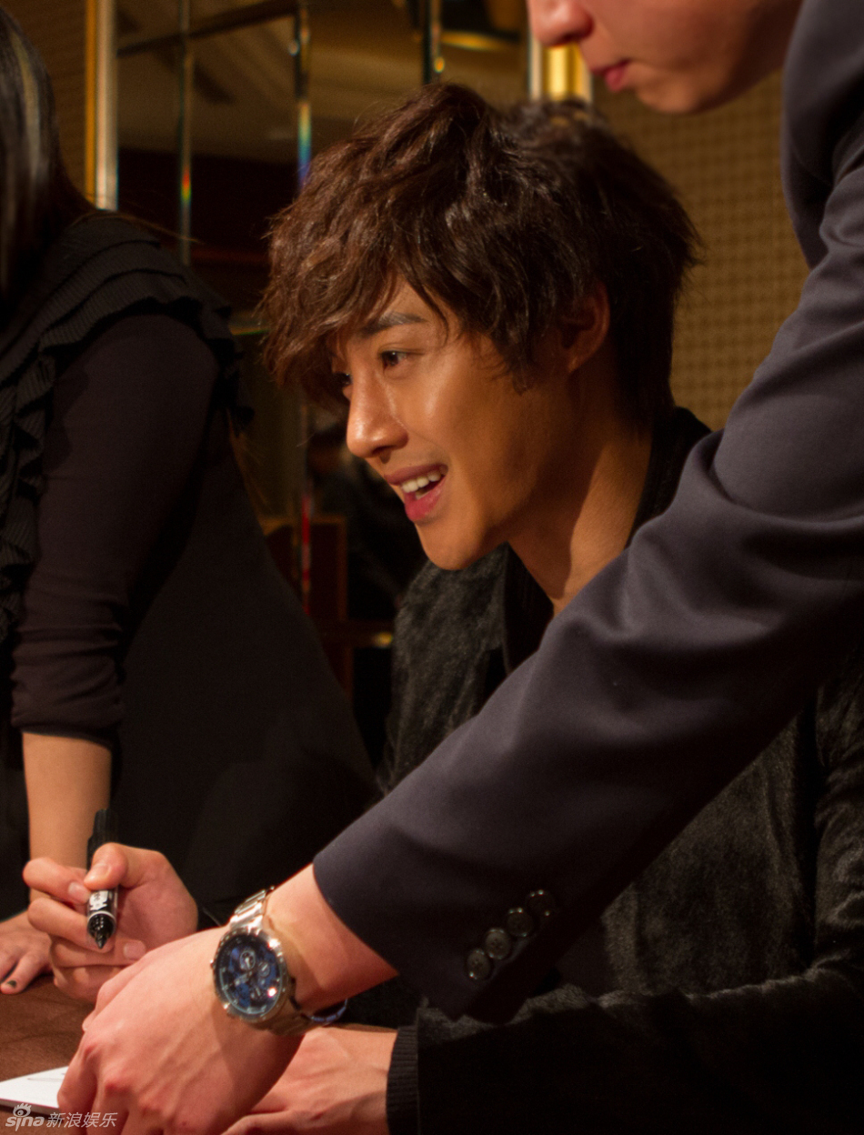 【金贤重】【活动】12月21日-23日 日本发售首张正规专辑 日5大城市