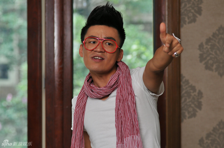 新浪娱乐讯 王宝强爆笑科幻喜剧《一飞冲天》正在后制.