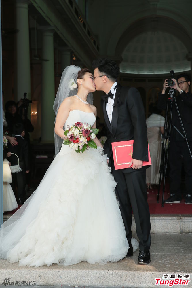 当日,张卫健,许志安,苏永康,梁汉文亦出席婚礼.tungstar/文并
