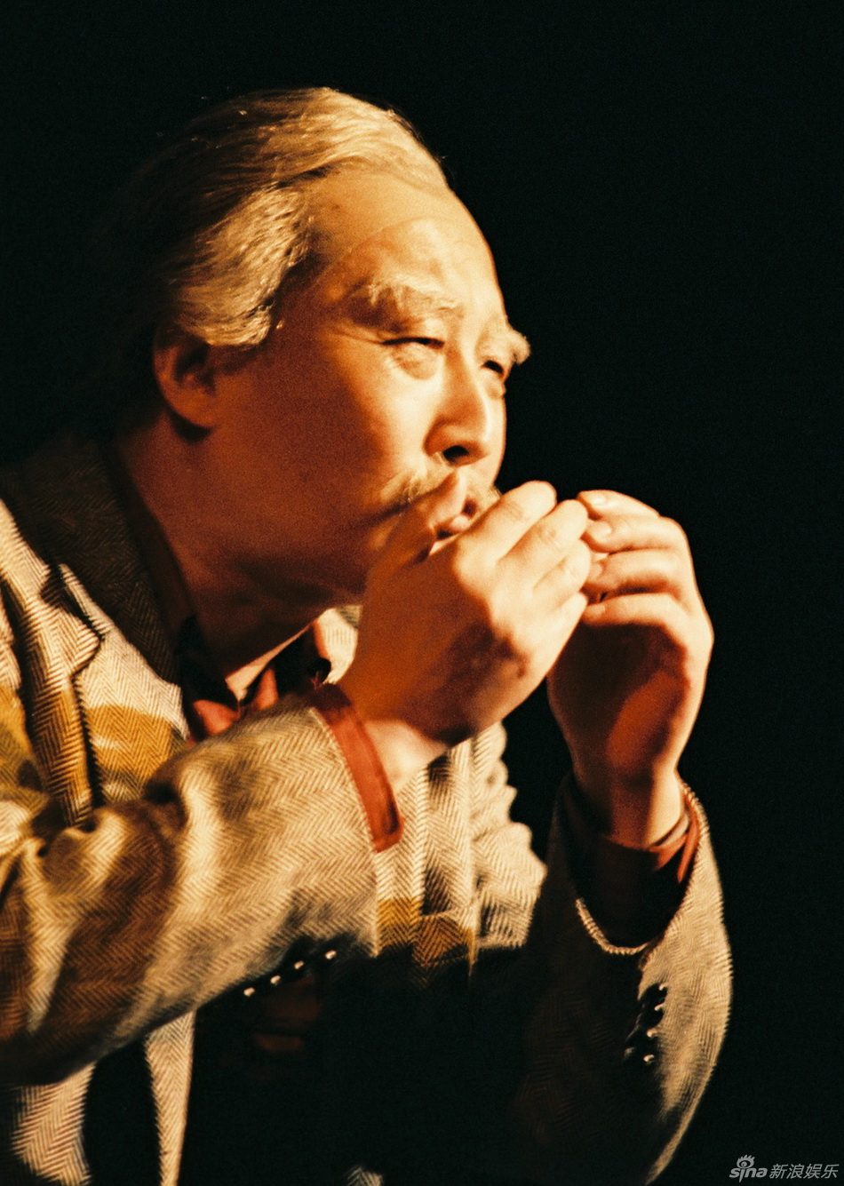 组图:话剧表演艺术家于是之生前剧照海报_高清图集_新浪网