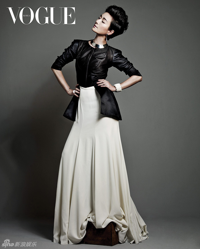 吴妍秀干练魅惑