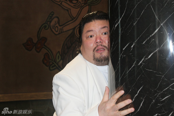 组图:台湾艺人戎祥凌晨猝死 昔日图片盘点_高清图集_新浪网