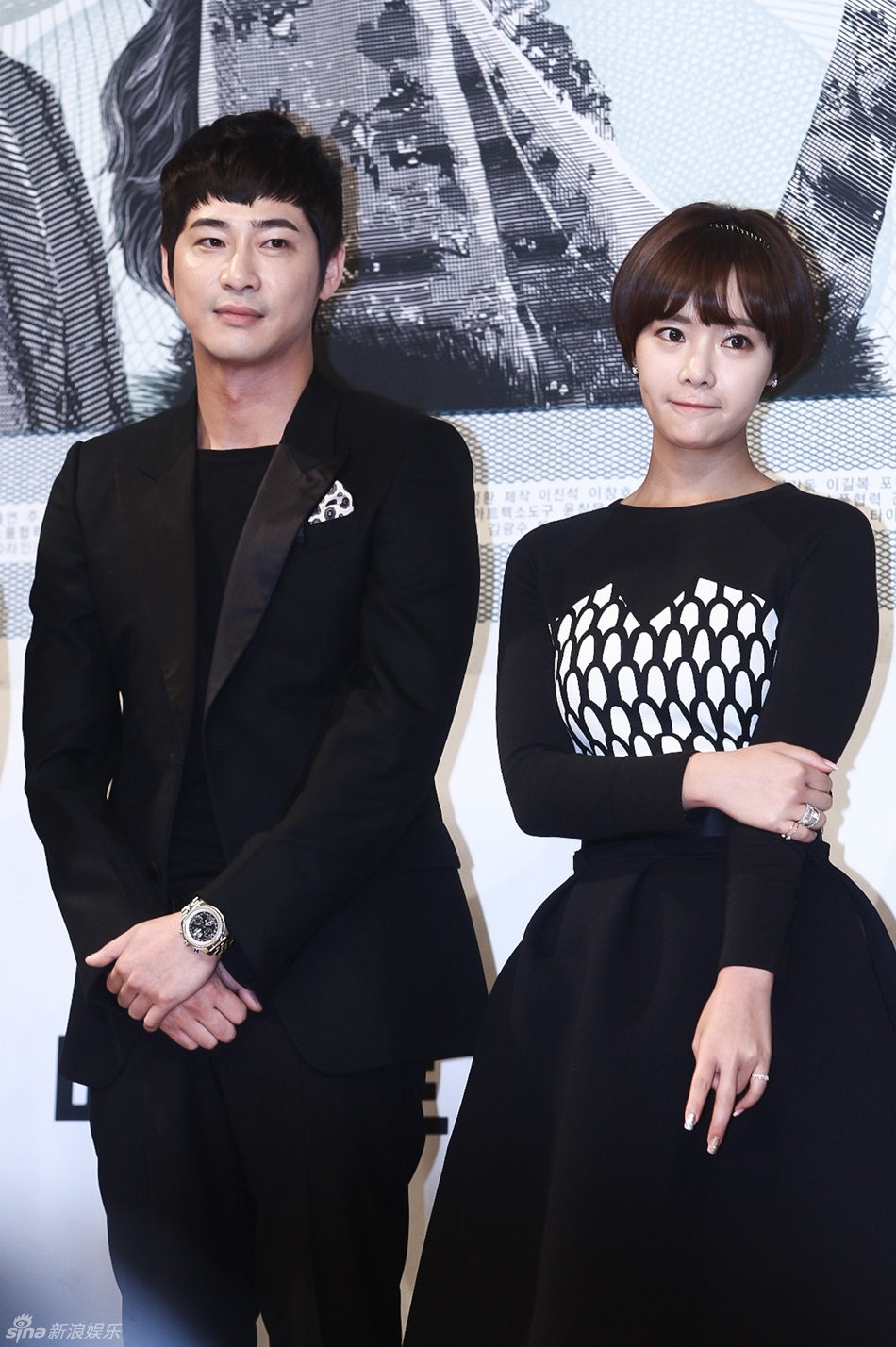 高清组图:姜至奂黄静茵出席《钱的化身》发布_高清图集_新浪网