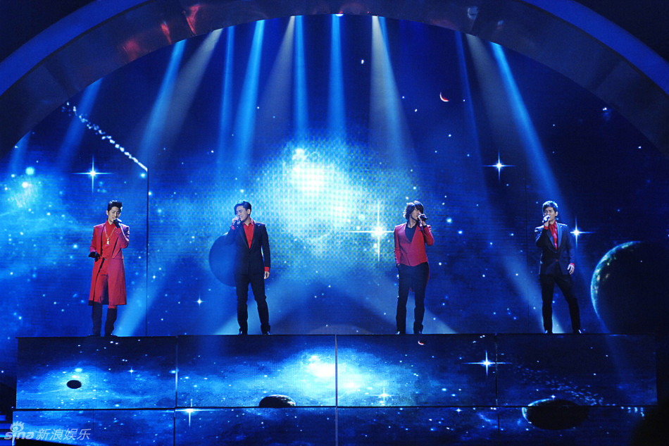 组图:江苏卫视春晚落幕 赵本山助阵f4重聚_高清图集_新浪网