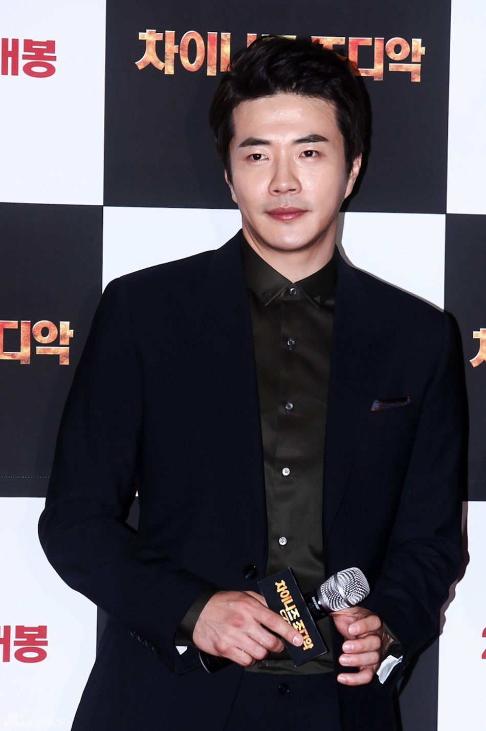 成龙 权相佑 朴振英 韩载锡 全慧彬 miss a菲孟佳等 影片《十二生肖》