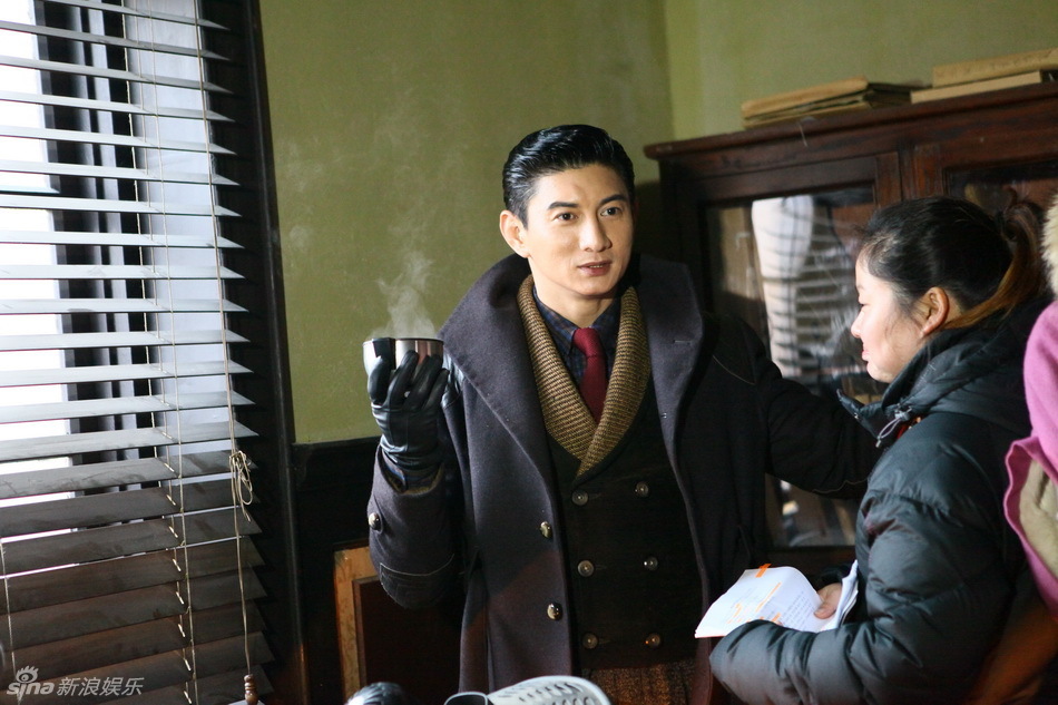 吴奇隆分享剧组御寒战略