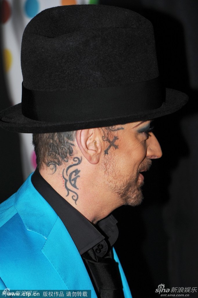 乔治男孩秀纹身