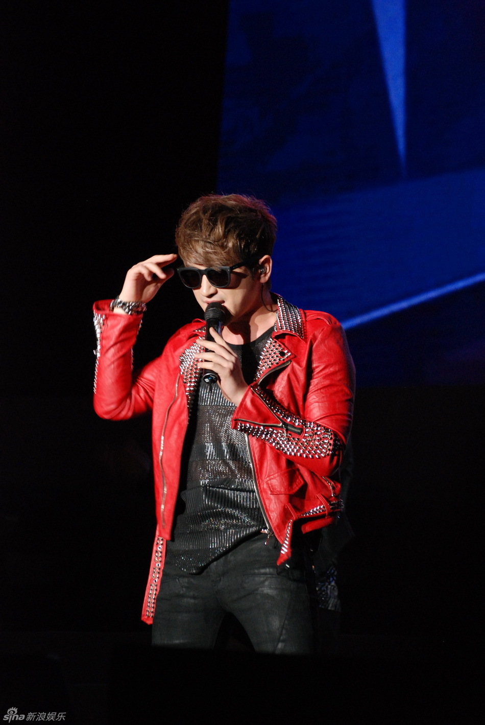 高清组图:神话李玟雨北京会歌迷劲歌热舞_高清图集_新浪网