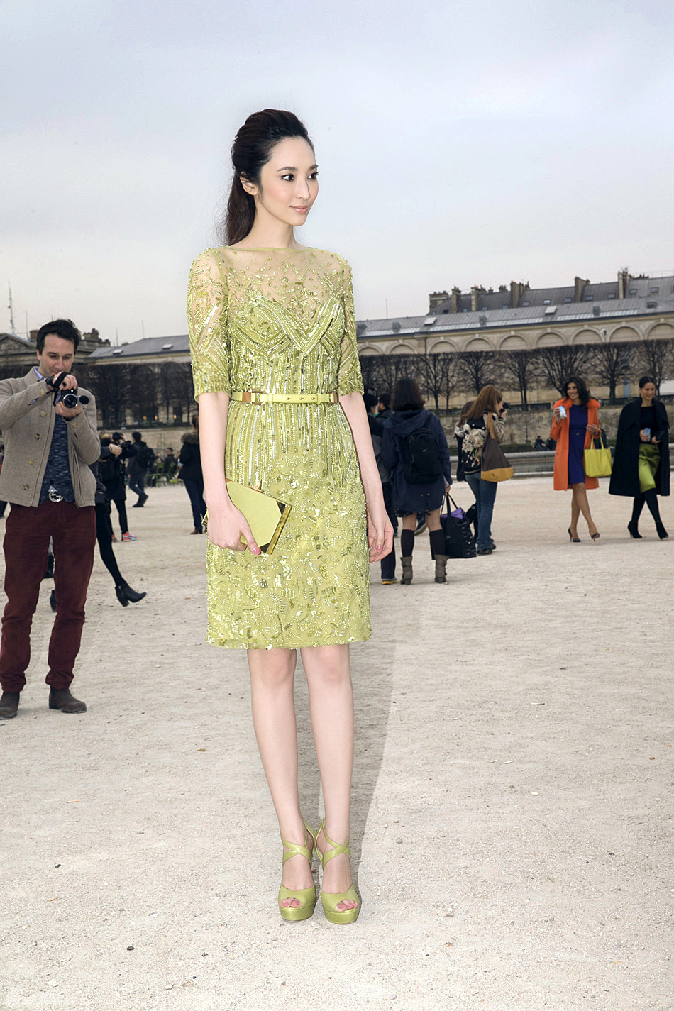 组图:吴佩慈透视绿裙亮相巴黎时装周收官秀_高清图集_新浪网
