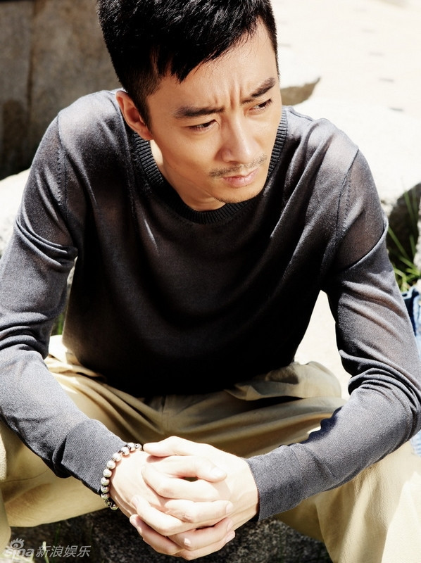 吴超杂志大片演绎型男春光乍泄