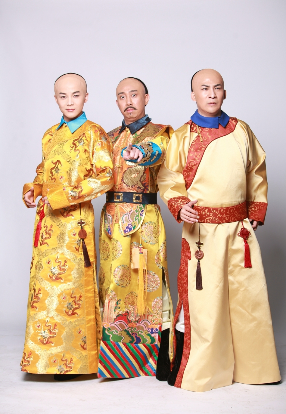 沈凌饰演五阿哥 白凯南扮皇阿玛 大张伟演尔康