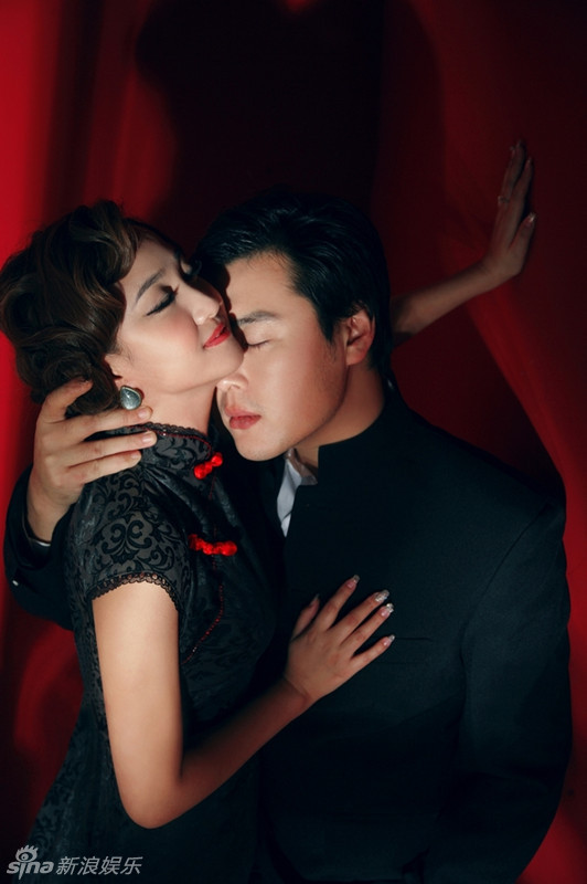 组图:张桐推婚纱照演绎花样年华_高清图集_新浪网