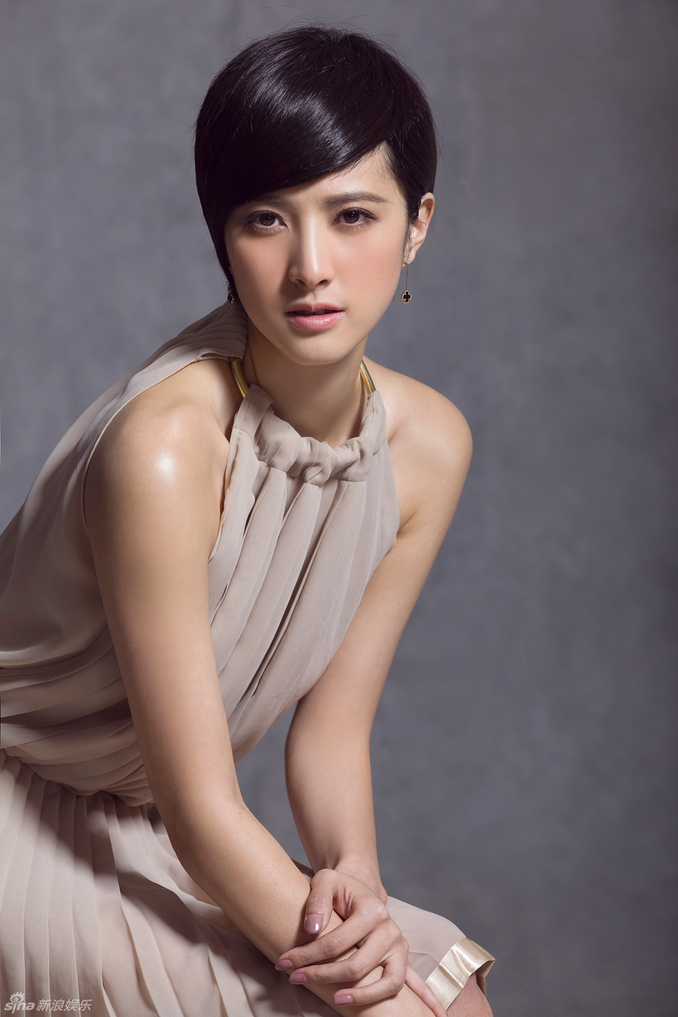 隋俊波自然性感