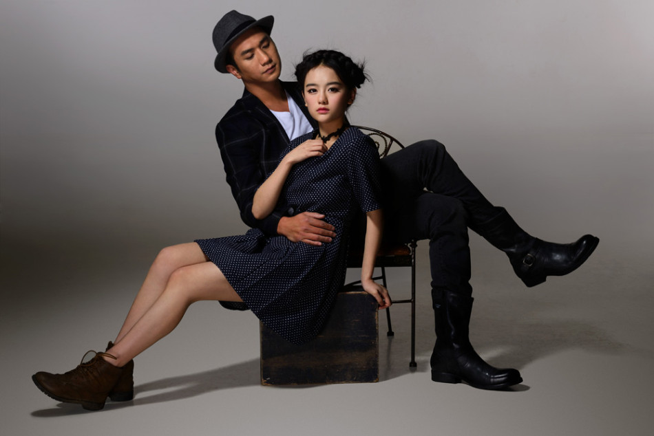 组图:黄觉曝大叔萝莉照 新人罗小伊备受关注_高清图集_新浪网