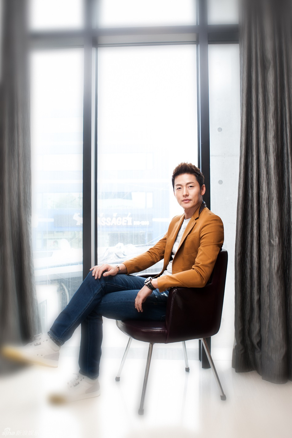 【2013.03.22】【明星】对话李廷镇变中国通 爱烤鸭喜欢林志玲