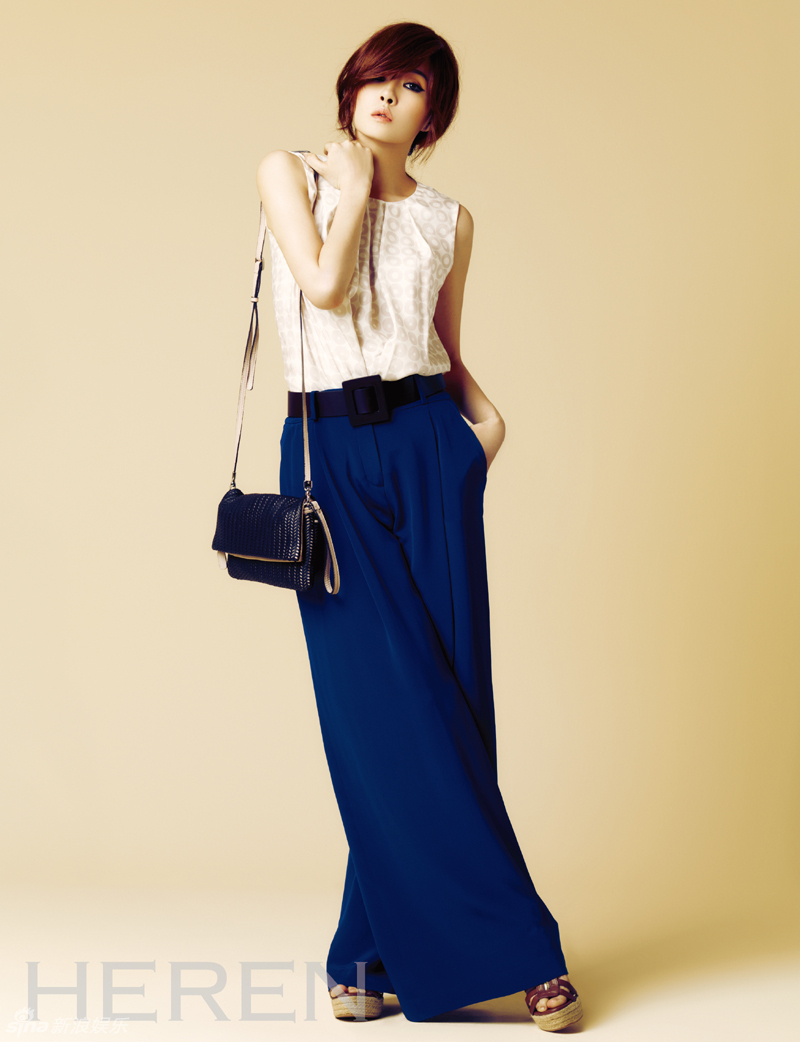 37:01 1 / 5 新浪娱乐讯 韩星金宣儿日前携手某时尚杂志拍摄一组写真