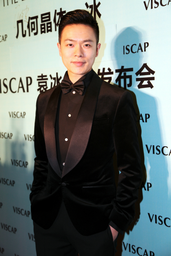 万思维完美侧脸