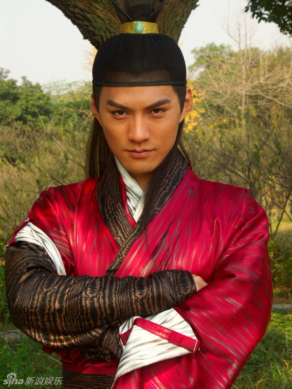 组图:严宽古装旧照曝光 十年容颜依旧_高清图集_新浪网