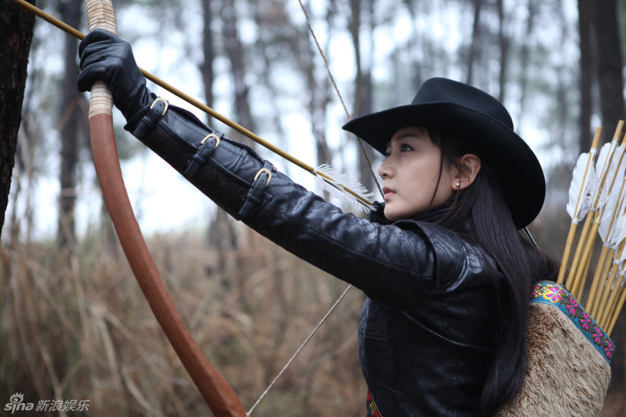 组图:《箭在弦上》潘之琳演绎干练女箭客