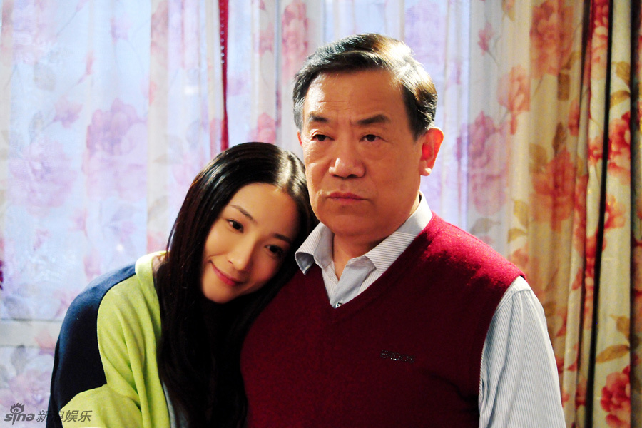 组图:《守望正义》秦丽高明父女情爱意浓浓_高清图集_新浪网