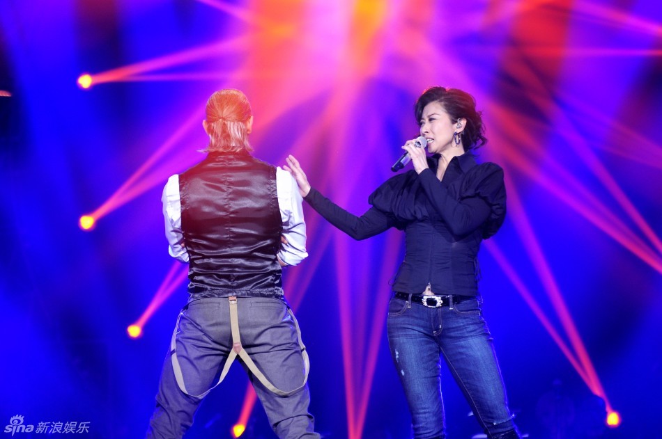 叶倩文《歌声传奇》性感热舞