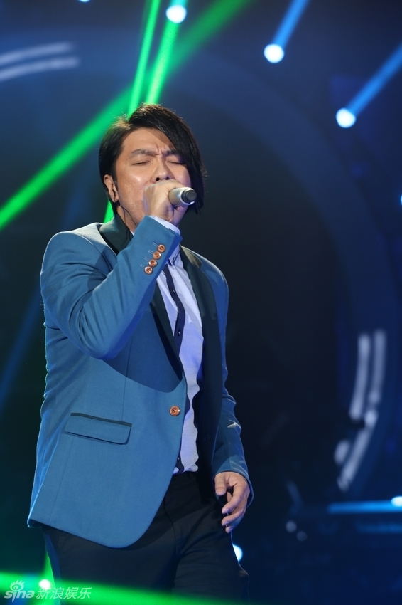 阿杜自曝曾患抑郁症 感谢女友容忍坏脾气