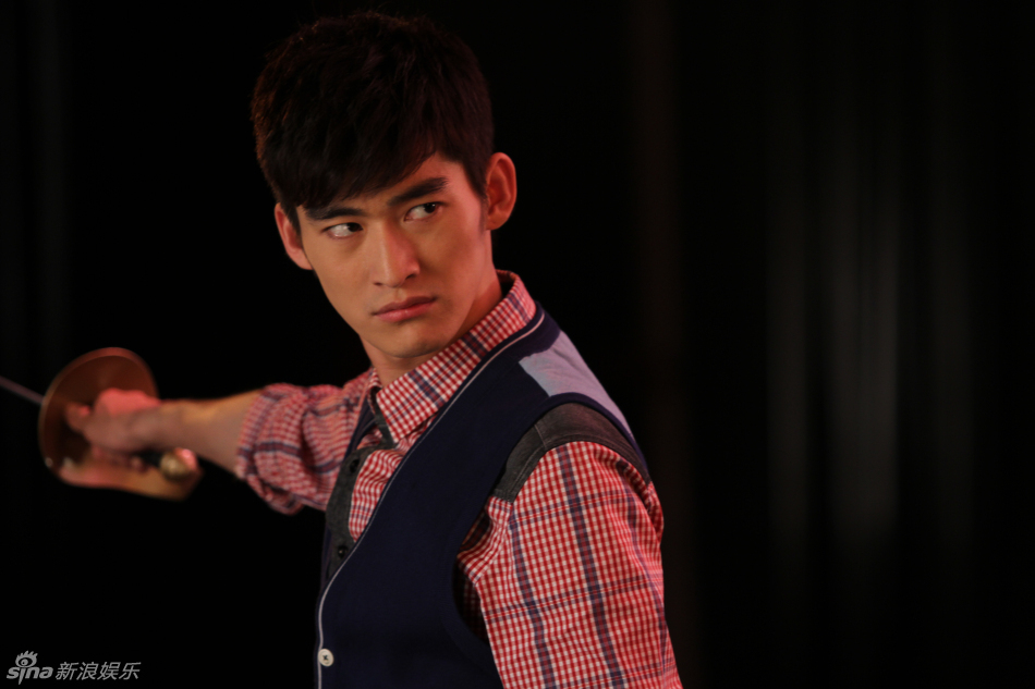 《等待绽放》热播 张翰领衔精彩戏中戏