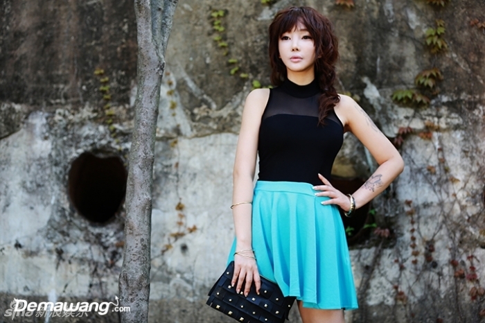 17】【明星】模特朴世美爆乳写真秀勾魂身材韩流星