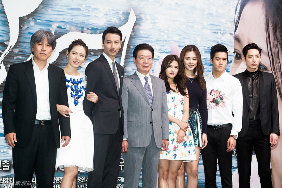 高清图:孙艺珍金南佶等俊男美女宣传《鲨鱼》_高清图集_新浪网