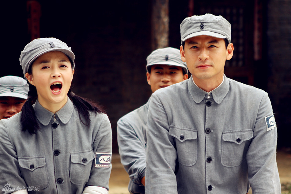 组图:《裂变》钱泳辰蒋欣玩炸弹传情成冤家_高清图集_新浪网