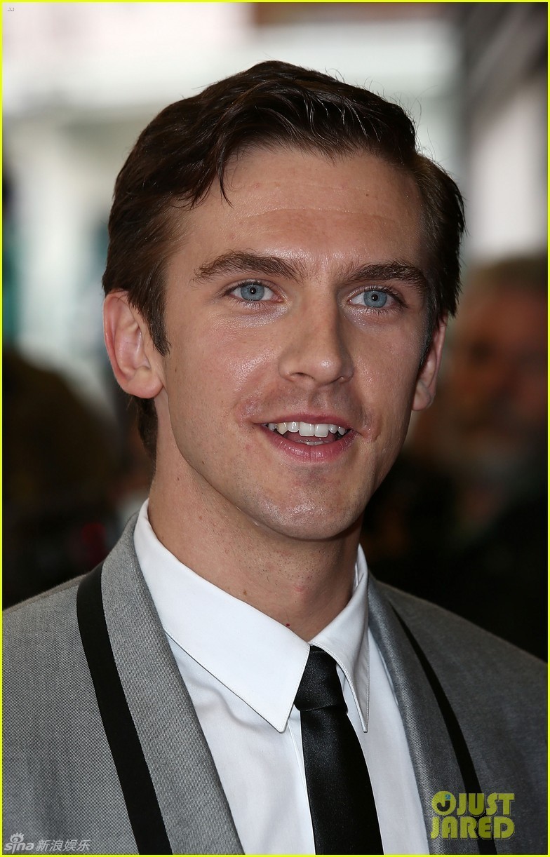 《唐顿》大表哥暴瘦亮相宣传新片