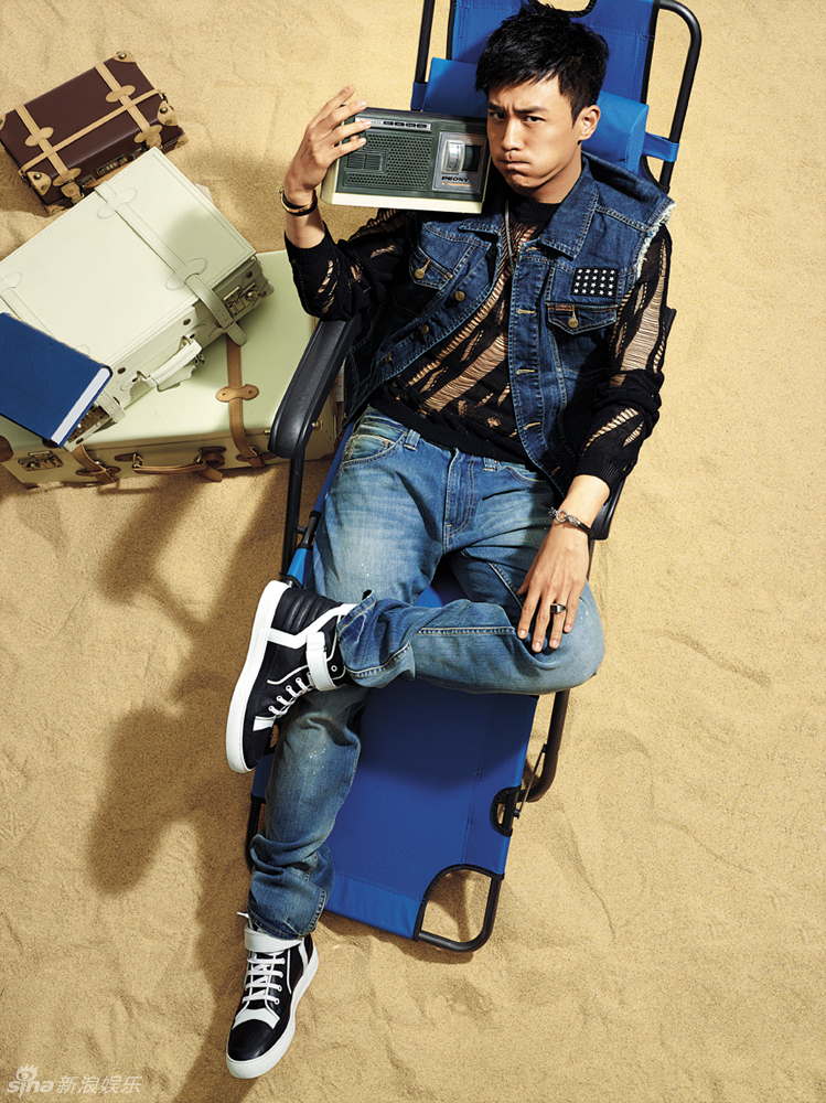 组图:杜淳封面牛仔大片 不羁范儿享惬意阳光_高清图集_新浪网