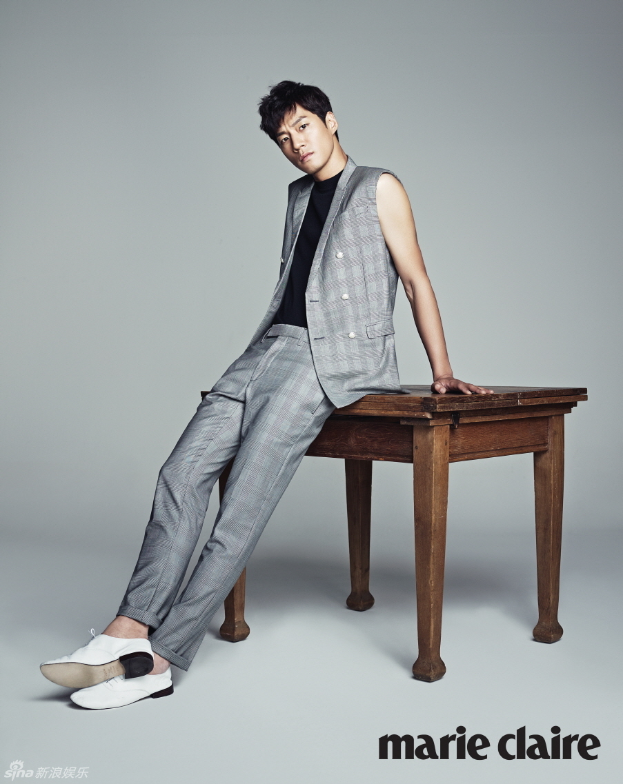 韩星李天熙时尚写真彰显魅力(图)