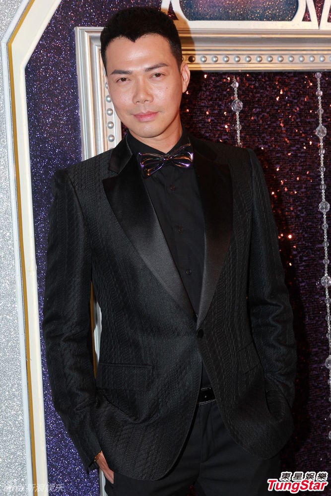 组图:苟芸慧紧实遮掩肥胖 梁汉文称郭伟亮蠢材_高清图集_新浪网