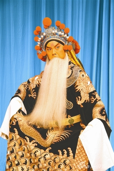 组图:京剧演员李阳鸣生前剧照 文武兼备_高清图集_新浪网