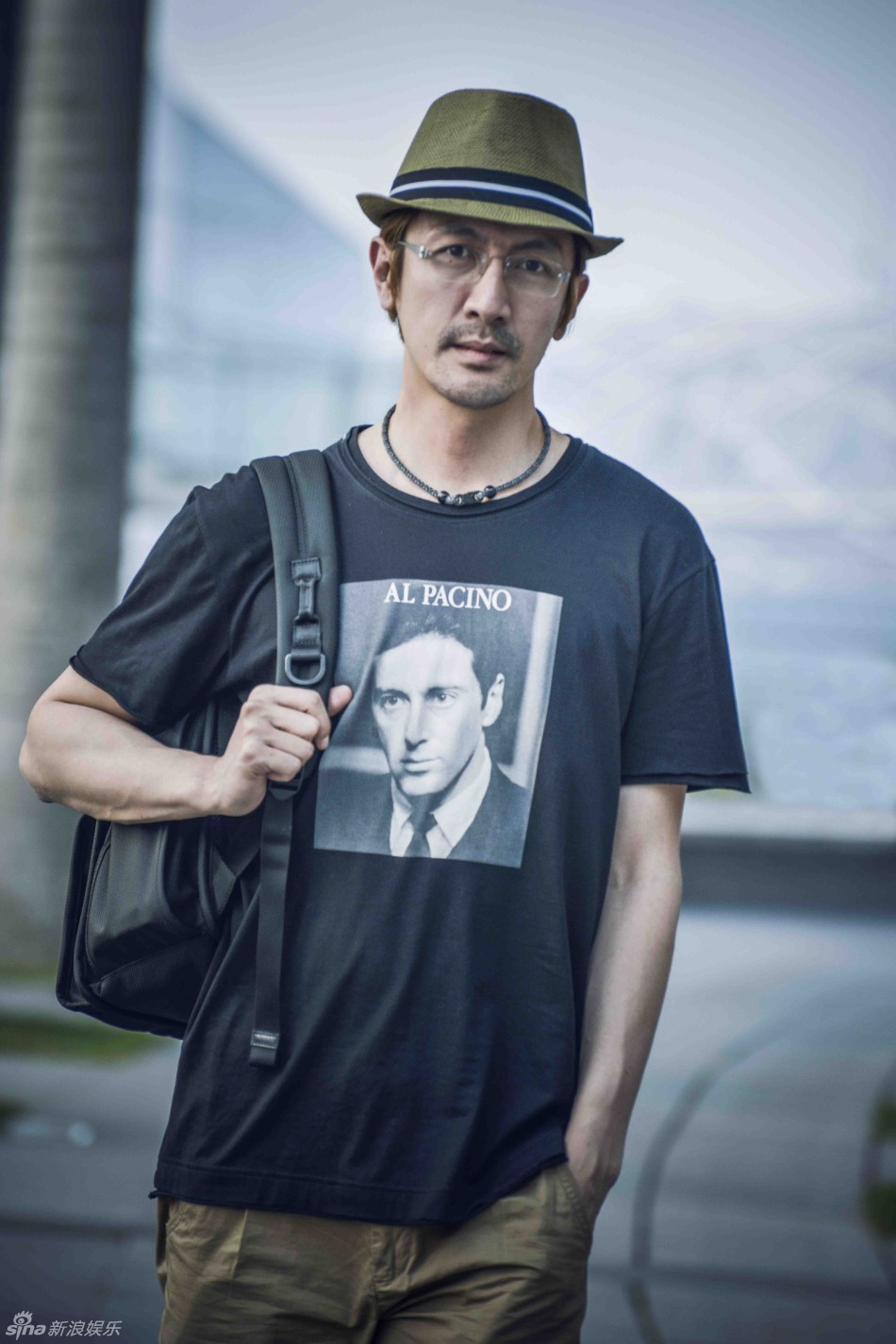 组图:张鲁一时尚街拍照 儒雅气质熟男魅力_高清图集_新浪网