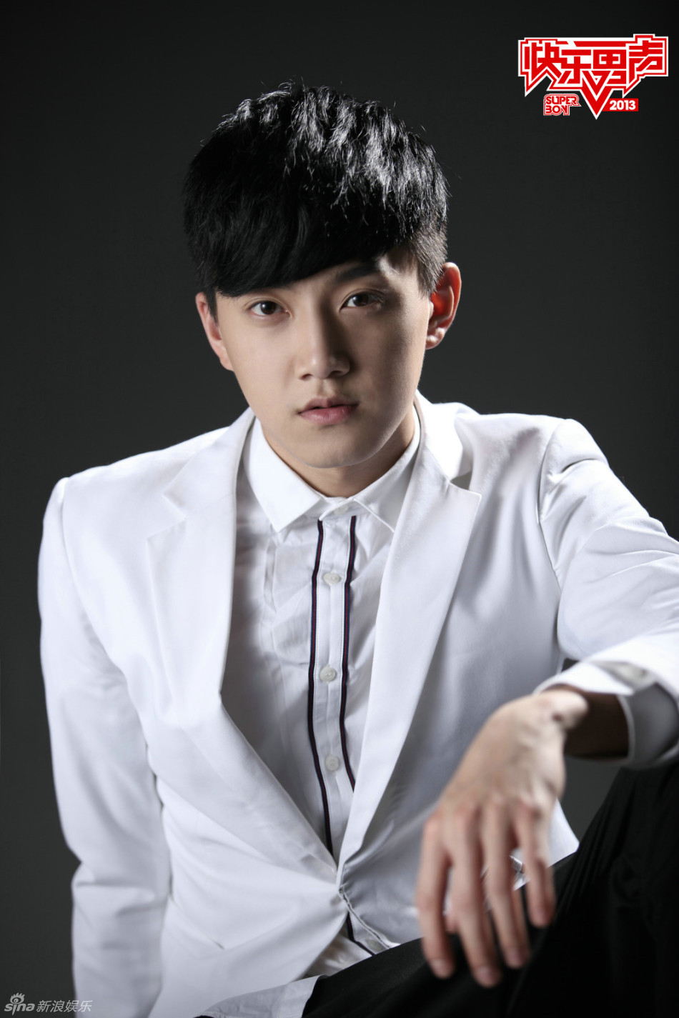 被网友称之为"音乐怪咖"的90后搞怪男孩王启更是成为了整场比赛的一大