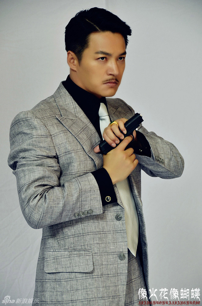 组图:《像火花》真刀实枪 郑国霖摇身变枪神_高清图集_新浪网