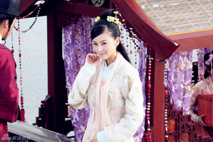 新浪娱乐讯 由戴娇倩,赵丽颖联袂主演的神话剧《追鱼传奇》将在湖南