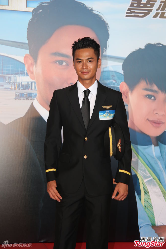 组图:《冲上云霄2》吴镇宇张智霖不担心收视_高清图集_新浪网