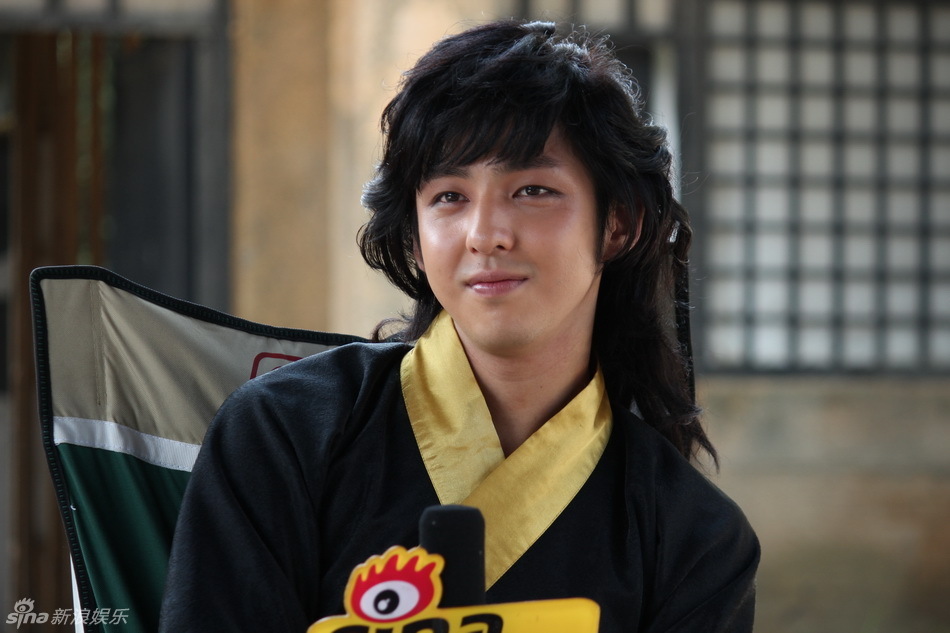 独家高清图:韩国演员金起范对话新浪韩娱_高清图集_新浪网