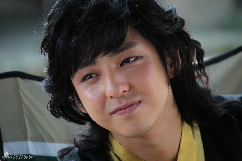 【2013.07.12】【明星】完美主义者金起范:进军中国不简单(高清 视频)