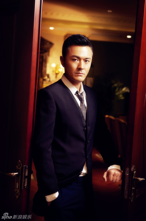 于小伟忧郁写真帅气