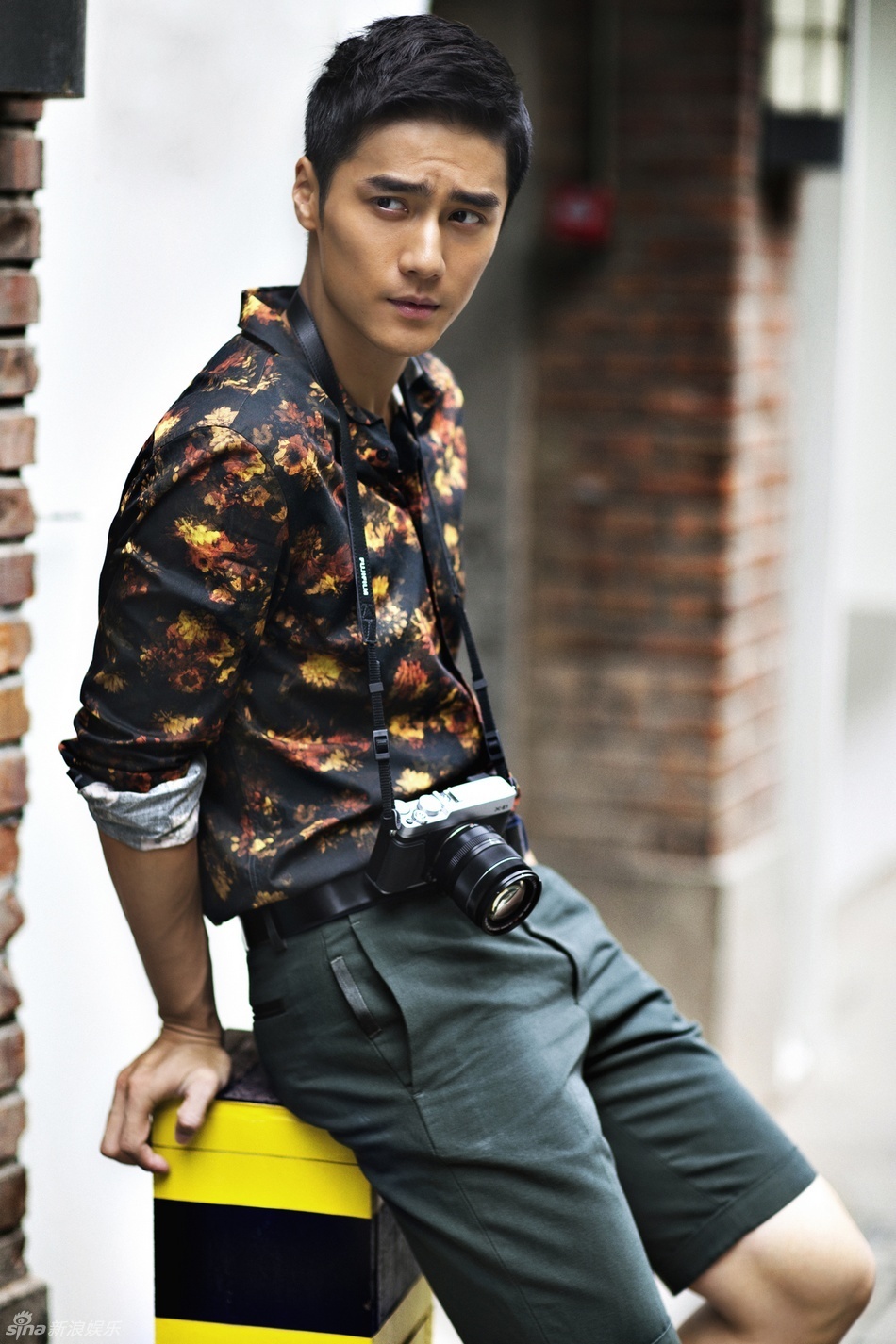 蒋劲夫变"花样男子"