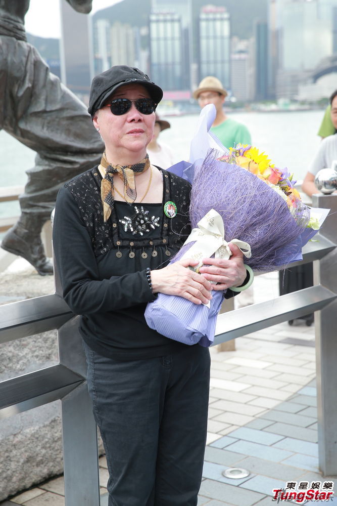 新浪娱乐讯 今年是李小龙逝世四十周年,其胞姐李秋源和一众粉丝向