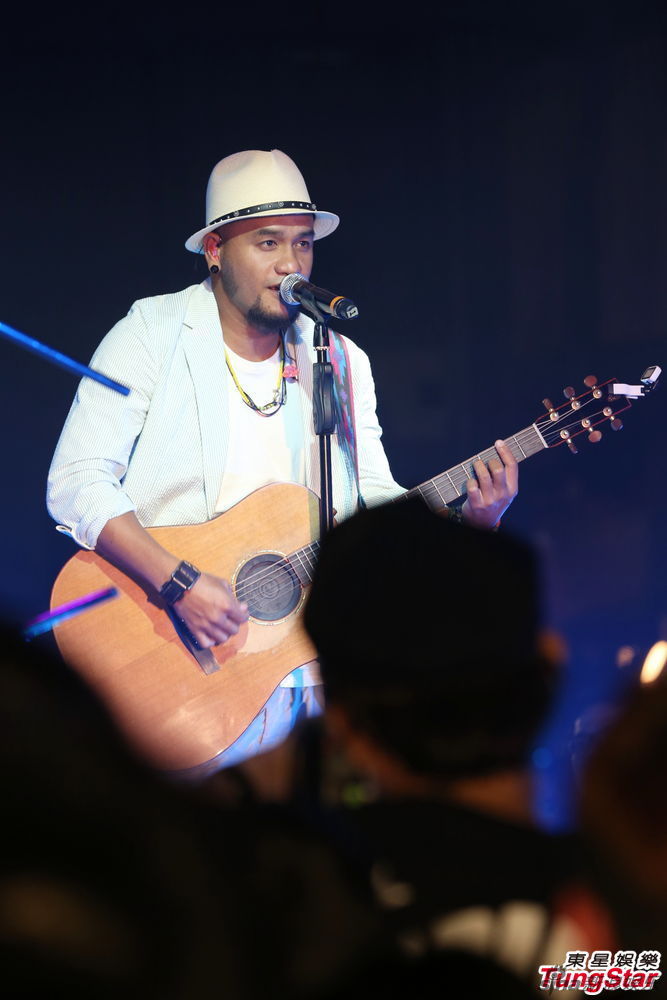 张震岳台北开唱 耍冷加唱"key哥"