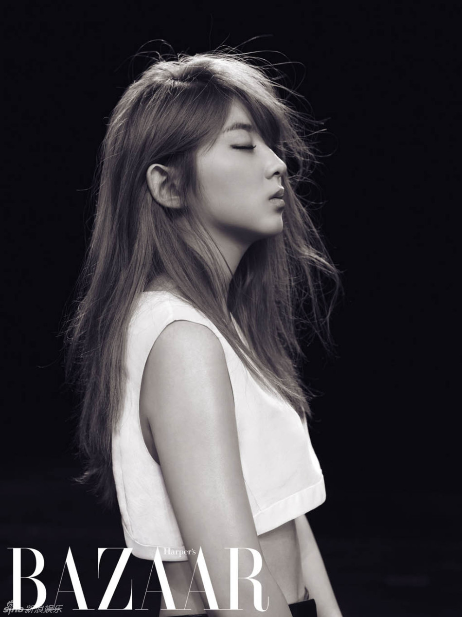 新浪娱乐讯 韩团4minute为某时尚杂志拍摄了一组造型照,分别展现了