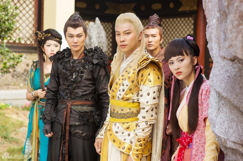 组图:《天天有喜》谭耀文化身招财金蟾_高清图集_新浪网